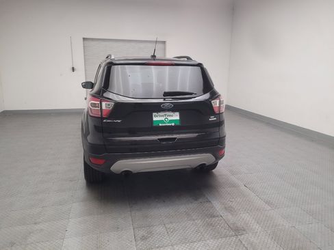 Used 2018 Ford Escape SE FWD image 6