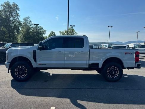 Used 2026 Ford F250 Platinum AWD/4WD image 4