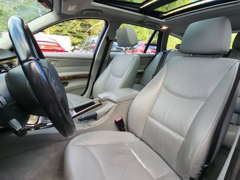 Used 2007 BMW 328i Wagon RWD image 10
