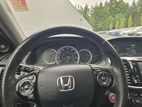 Used 2017 Honda Accord EX-L image 27