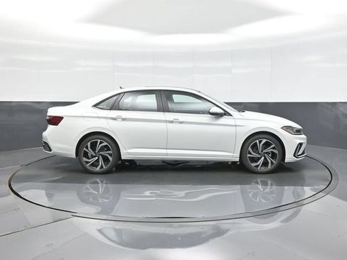 New 2026 Volkswagen Jetta SEL FWD image 8
