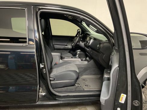 Used 2021 Toyota Tacoma TRD Off-Road AWD/4WD image 35