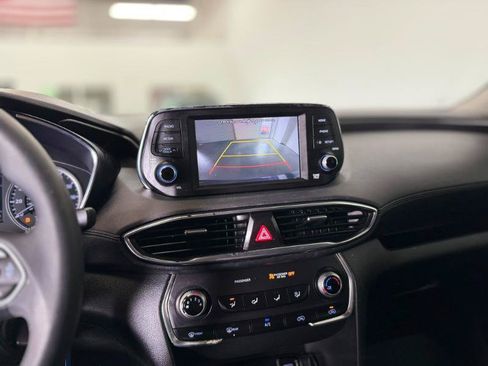 Used 2019 Hyundai Santa Fe SE FWD image 12