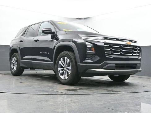 Used 2025 Chevrolet Equinox LT image 43