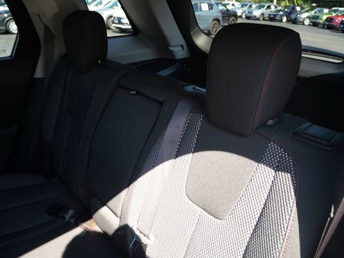 Used 2017 GMC Terrain SLE FWD image 25