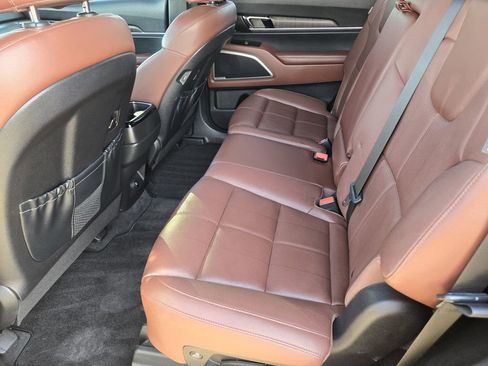 Used 2025 Kia Sorento SX Prestige image 28