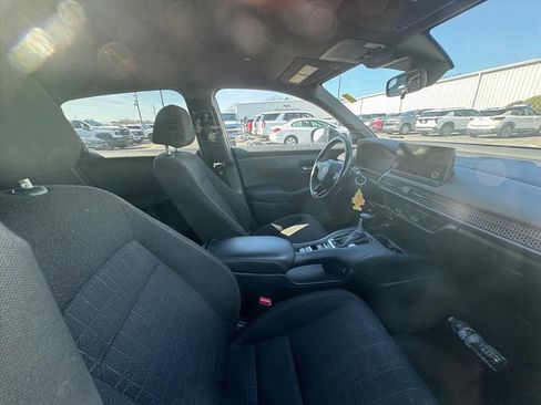 Used 2023 Honda HR-V Sport image 3