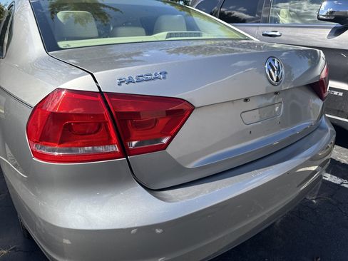 Used 2012 Volkswagen Passat 2.5 SE image 7