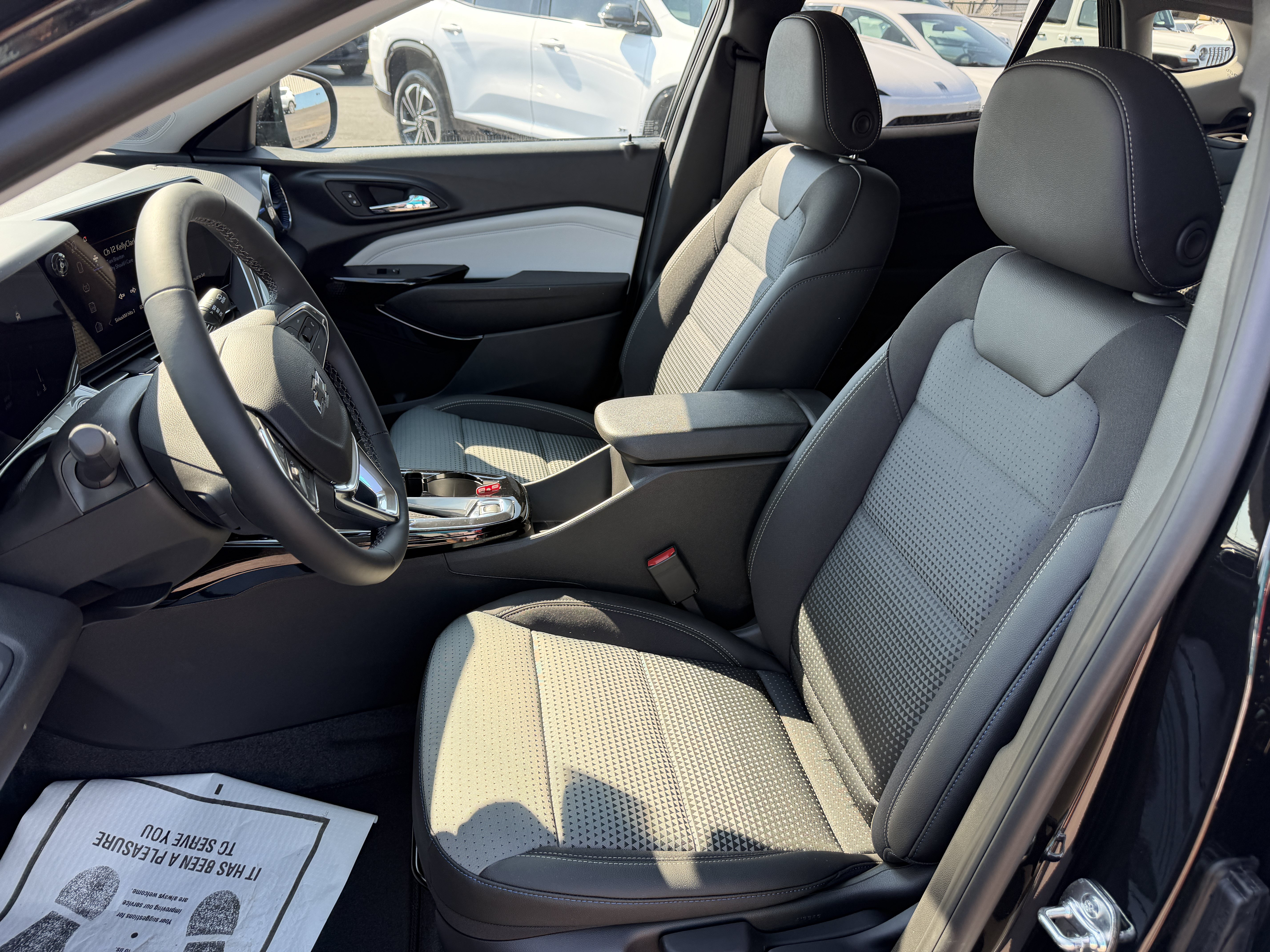 New 2026 Chevrolet Trax LT w/ Driver Confidence Package FWD image 10