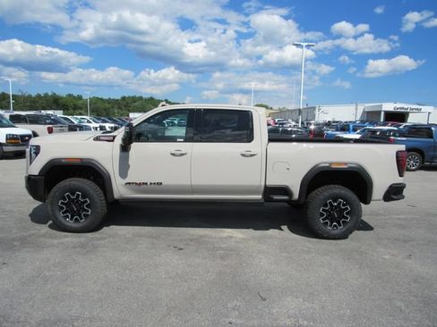 Certified 2026 GMC Sierra 2500 AT4X w/ LPO, Black Badging Package AWD/4WD image 3