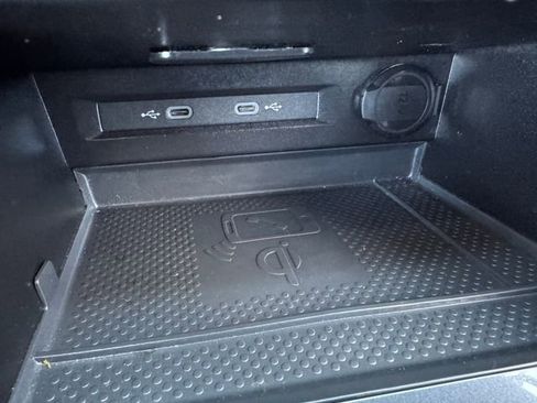 Used 2024 Volkswagen Tiguan SE FWD image 29