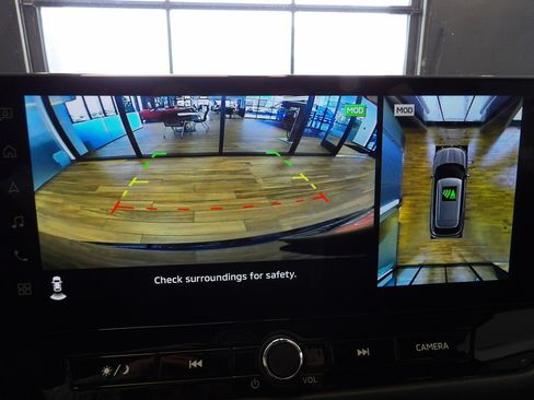 Used 2025 Mitsubishi Outlander SE image 39