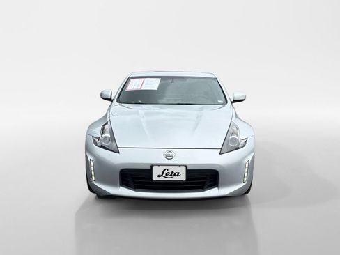 Used 2020 Nissan 370Z Touring Sport RWD image 8