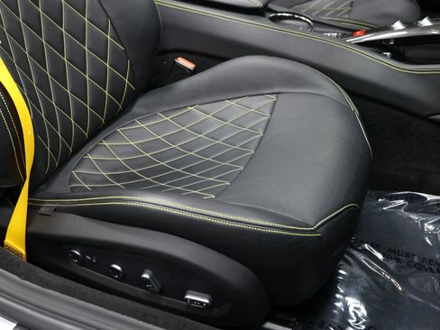 Used 2015 Ferrari California T RWD image 82
