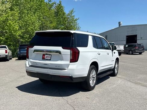 Used 2024 GMC Yukon SLT RWD image 4