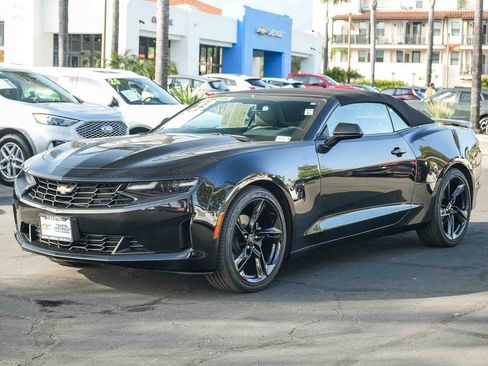 Used 2023 Chevrolet Camaro LT w/ Technology Package image 3