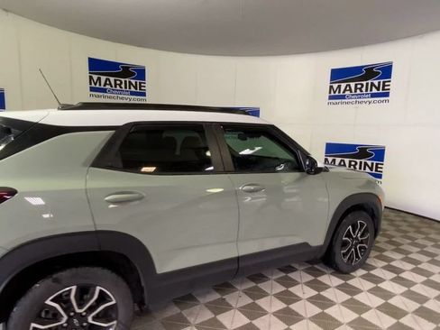 Used 2024 Chevrolet TrailBlazer ACTIV w/ Convenience Package FWD image 2