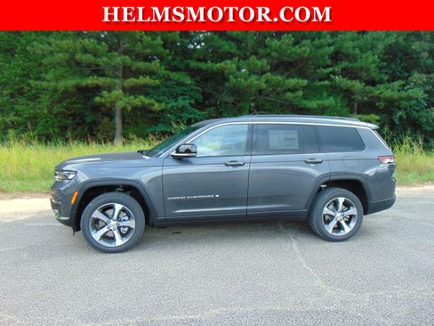 New 2025 Jeep Grand Cherokee L Limited AWD/4WD image 3