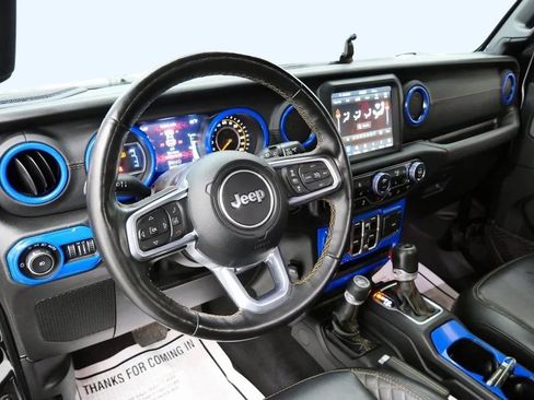 Used 2021 Jeep Wrangler Unlimited Sahara image 12