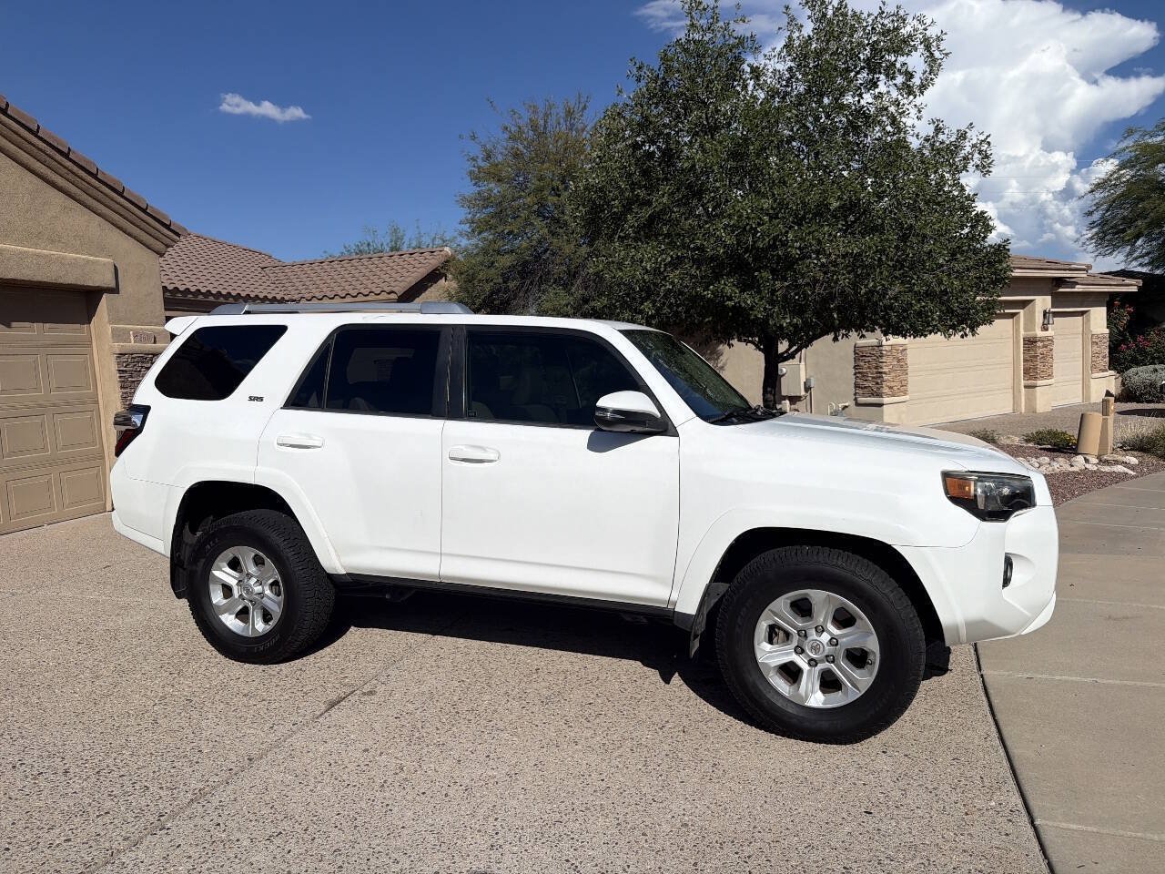 Used 2014 Toyota 4Runner SR5 Premium AWD/4WD image 9