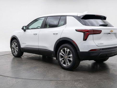 Used 2025 Chevrolet Equinox LT image 6