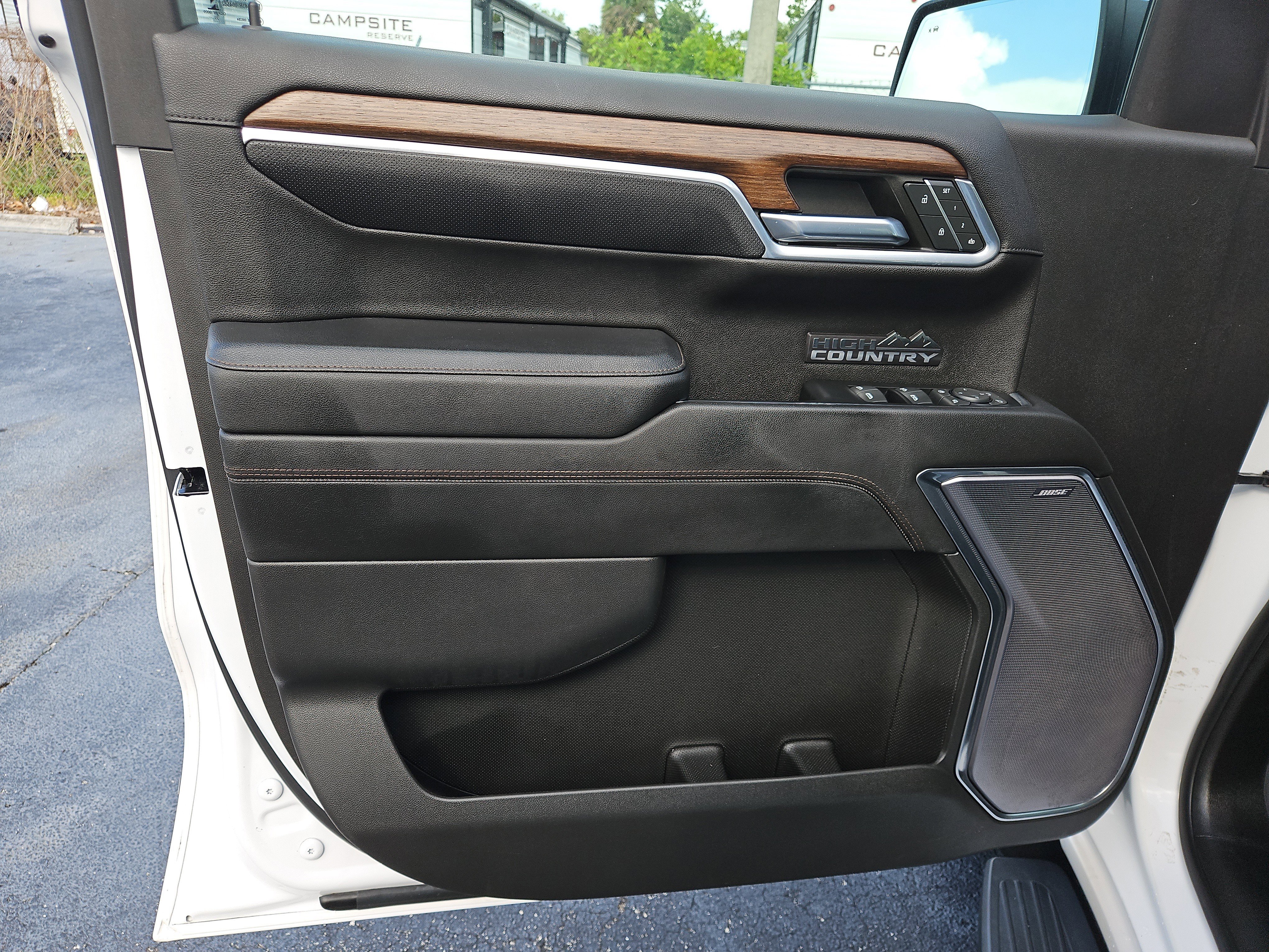 Certified 2023 Chevrolet Silverado 1500 High Country w/ High Country Premium Package AWD/4WD image 17