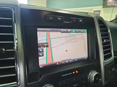 Used 2015 Ford F150 Platinum w/ Equipment Group 701A Luxury AWD/4WD image 10
