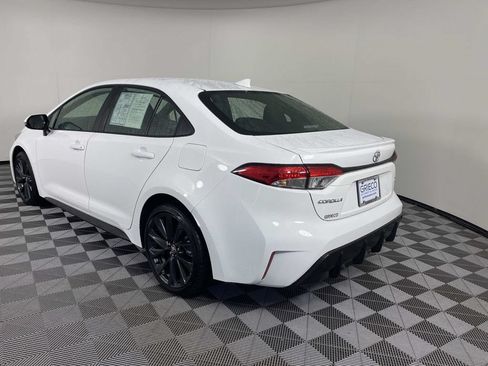 Used 2026 Toyota Corolla SE w/ SE Package FWD image 6