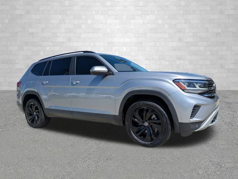 Used 2022 Volkswagen Atlas SE FWD image 1