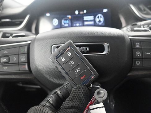 New 2025 Jeep Grand Cherokee L Limited image 29