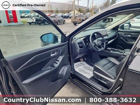 Certified 2024 Nissan Rogue SL w/ SL Premium Package AWD/4WD image 10