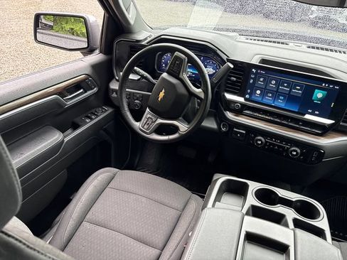 Certified 2025 Chevrolet Silverado 1500 LT AWD/4WD image 20