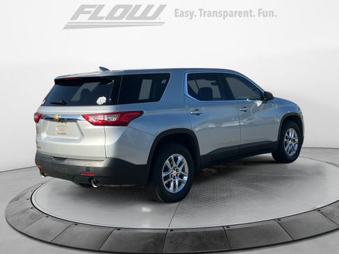 Used 2020 Chevrolet Traverse LS image 9
