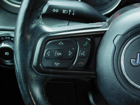 Used 2021 Jeep Wrangler Unlimited Sport image 18