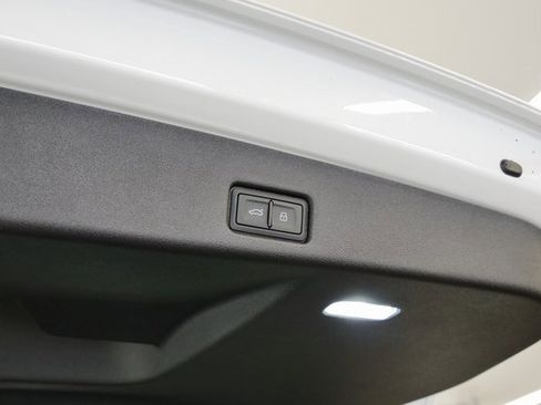 New 2025 Audi Q5 Premium image 14