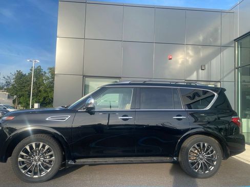 Used 2023 Nissan Armada Platinum w/ Captain's Chairs Package AWD/4WD image 6