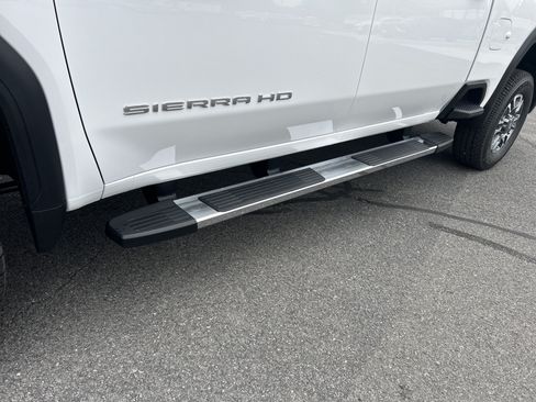 New 2026 GMC Sierra 2500 SLT w/ SLT Premium Package AWD/4WD image 7
