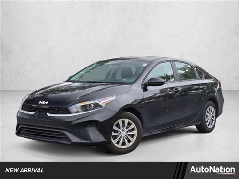 Used 2024 Kia Forte LX image 1