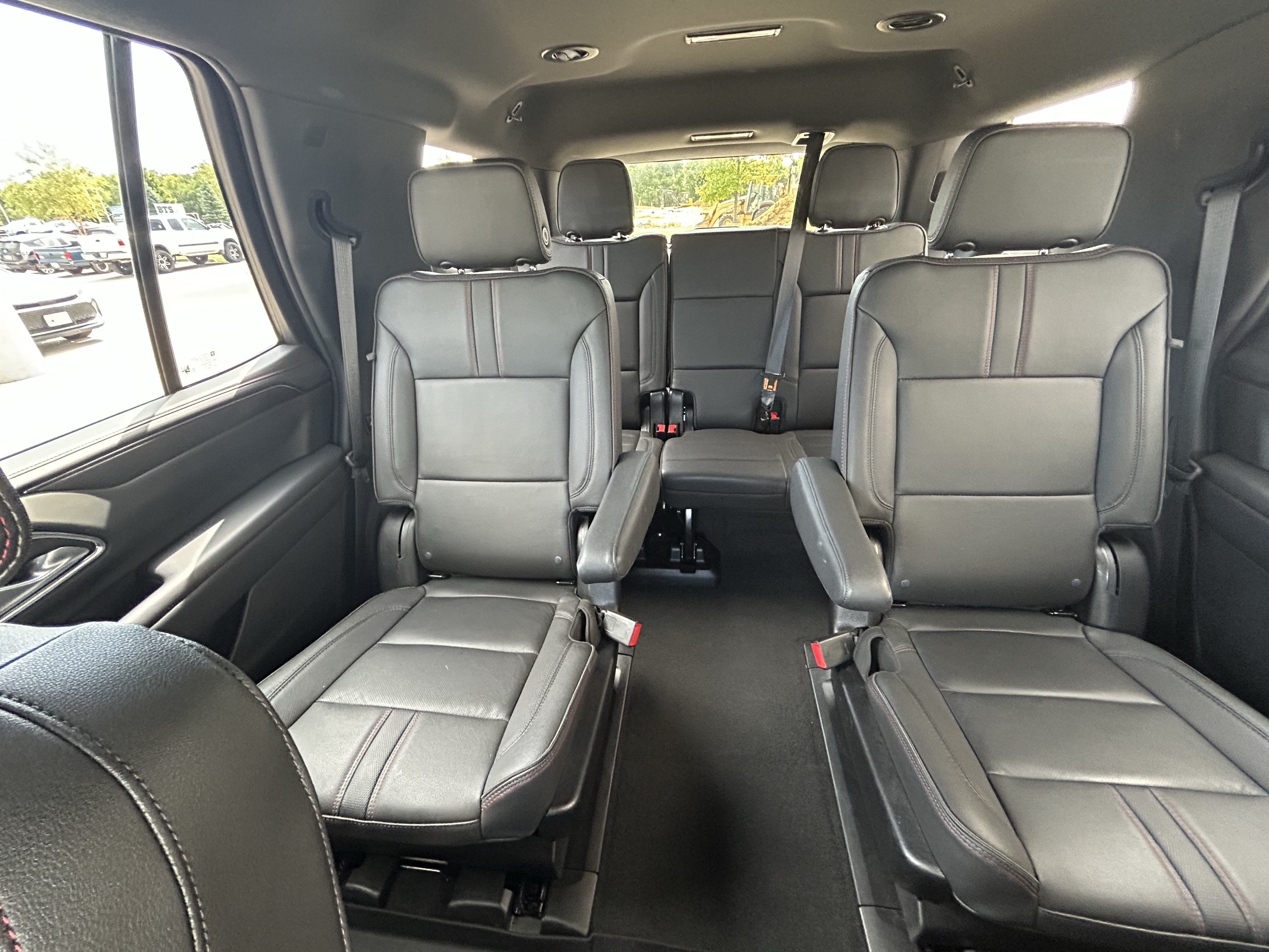Used 2023 Chevrolet Tahoe RST w/ RST Performance Edition AWD/4WD image 24