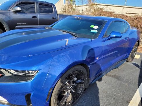 Used 2019 Chevrolet Camaro LT image 10