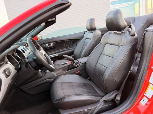 Used 2015 Ford Mustang GT Premium w/ Equipment Group 401A RWD image 25
