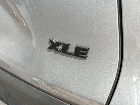 Used 2025 Toyota RAV4 XLE w/ Convenience Package FWD image 7
