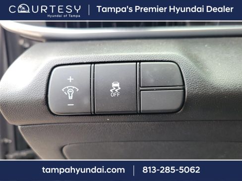 Used 2024 Hyundai Elantra SEL image 14