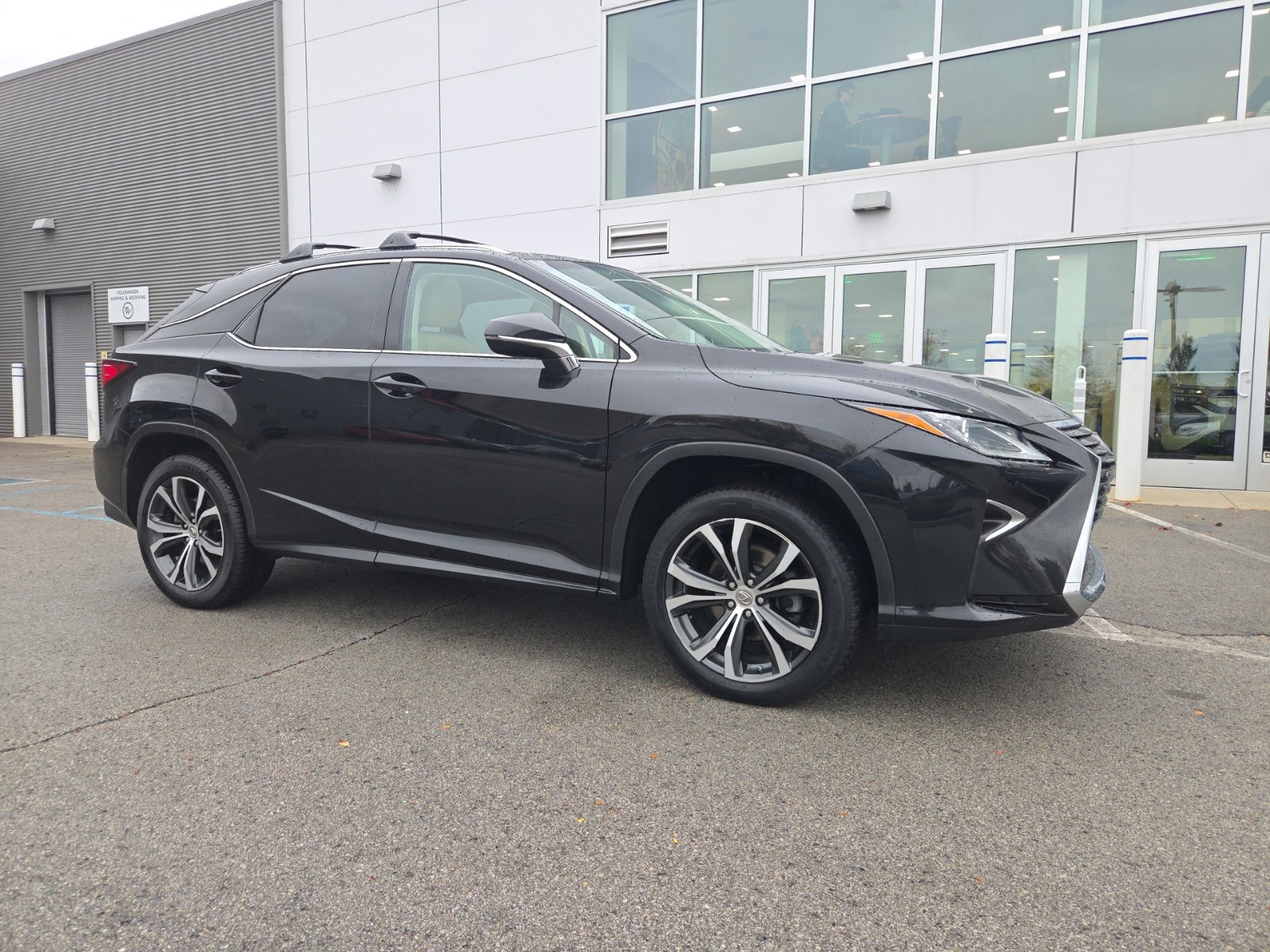 Used 2017 Lexus RX 350 AWD w/ Premium Package image 3