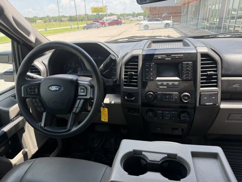 Used 2021 Ford F550 2WD Regular Cab Super Duty image 8