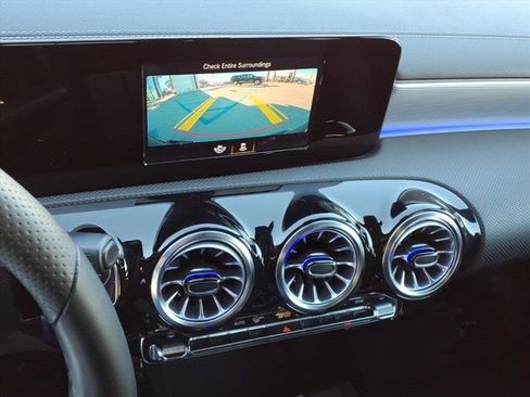 Certified 2022 Mercedes-Benz CLA 250 image 6