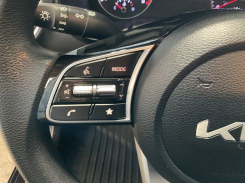 Used 2023 Kia Forte LXS FWD image 28