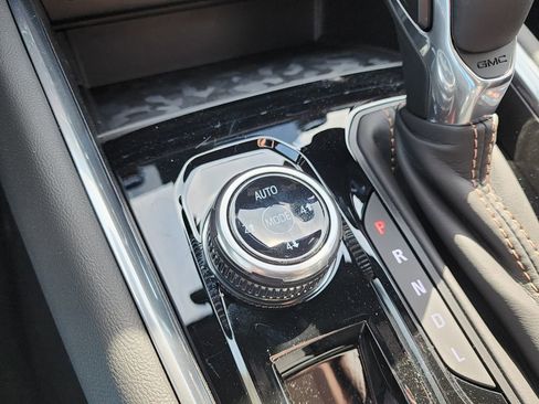 New 2026 GMC Canyon AT4 image 32