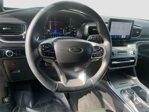 Used 2024 Ford Explorer Timberline w/ Timberline Technology Package image 11