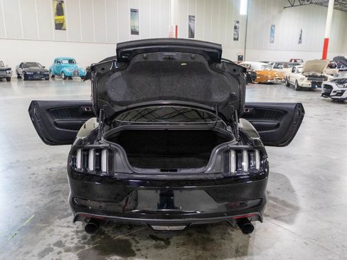Used 2015 Ford Mustang GT Premium RWD image 35